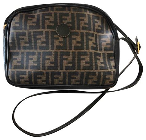 borsa a tracolla uonmo fendi vintage|vintage fendi baguette.